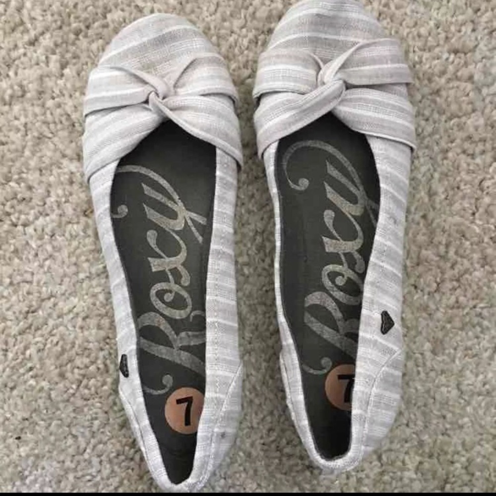 Tan Roxy ballet flats size 7